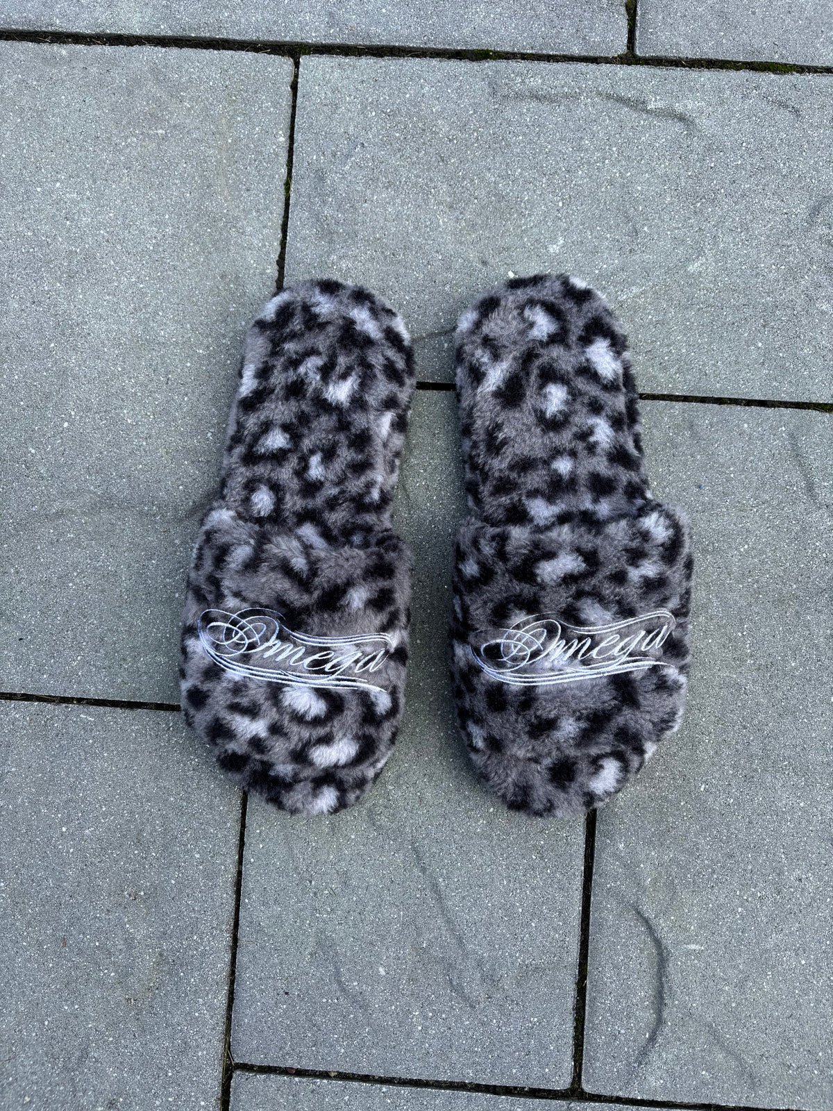 Leopard Slides