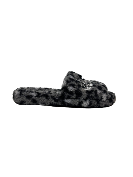 Leopard Slides